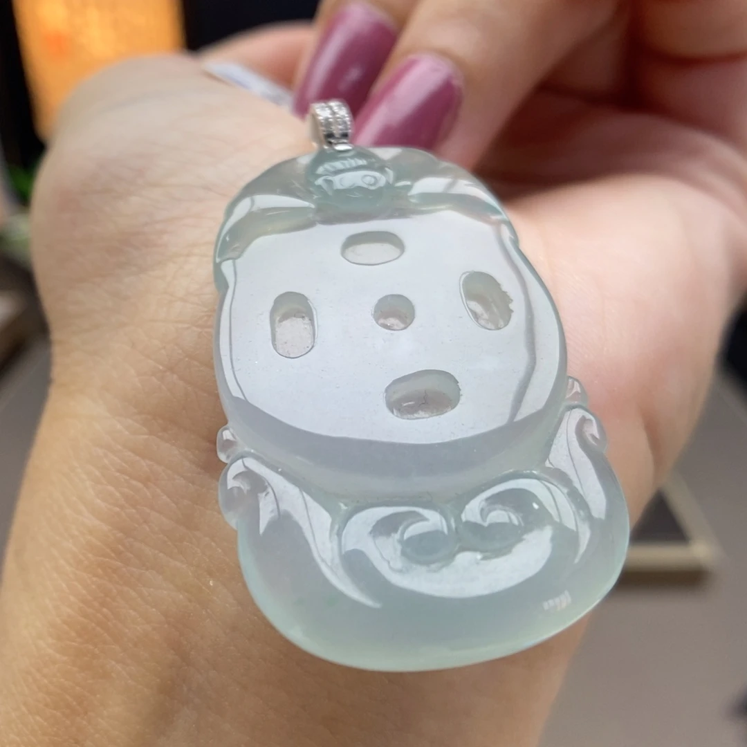 翡翠18K金镶嵌颈饰吊坠76