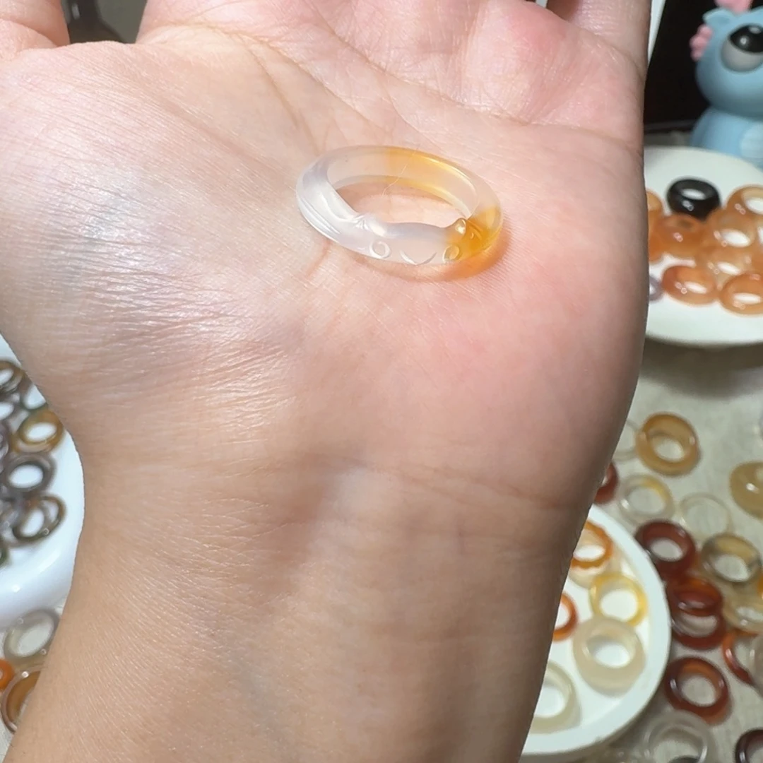 未镶嵌戒指玛瑙/玉髓600港13