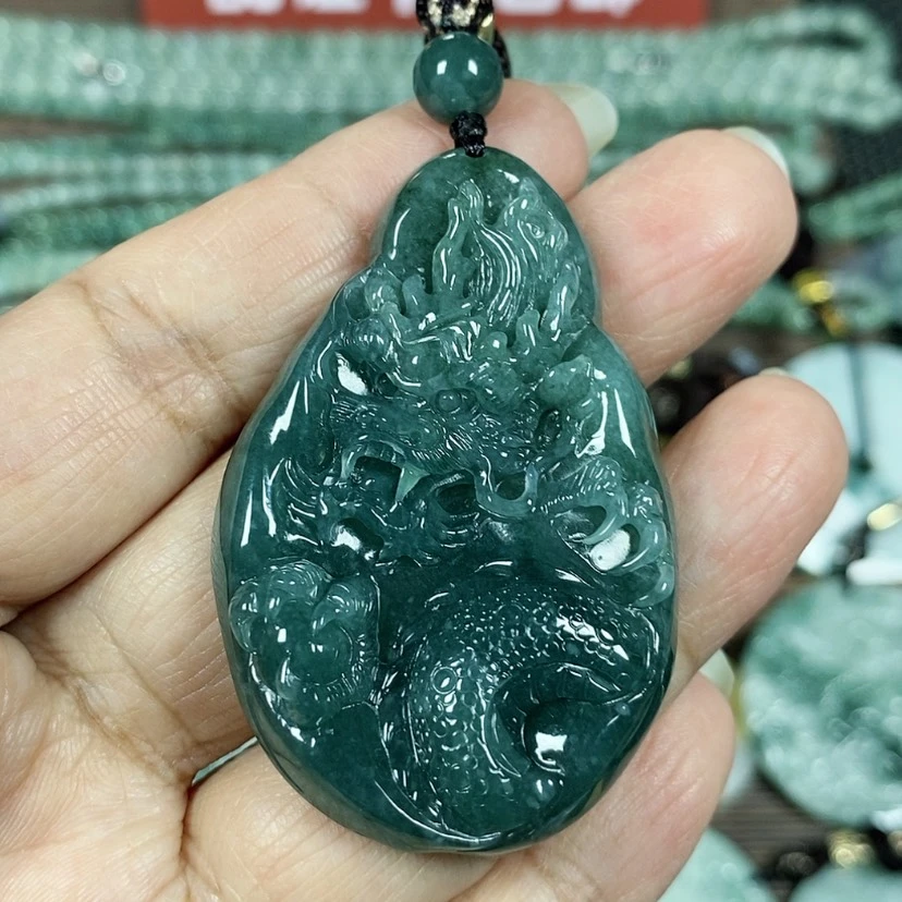 【闪购商品】翡翠颈饰未镶嵌玉吊坠翡翠玉随性龙牌