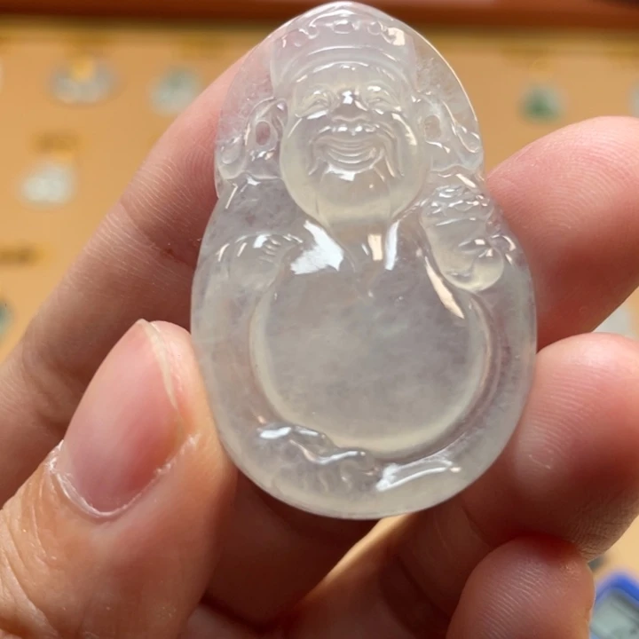 翡翠未镶嵌颈饰财爷