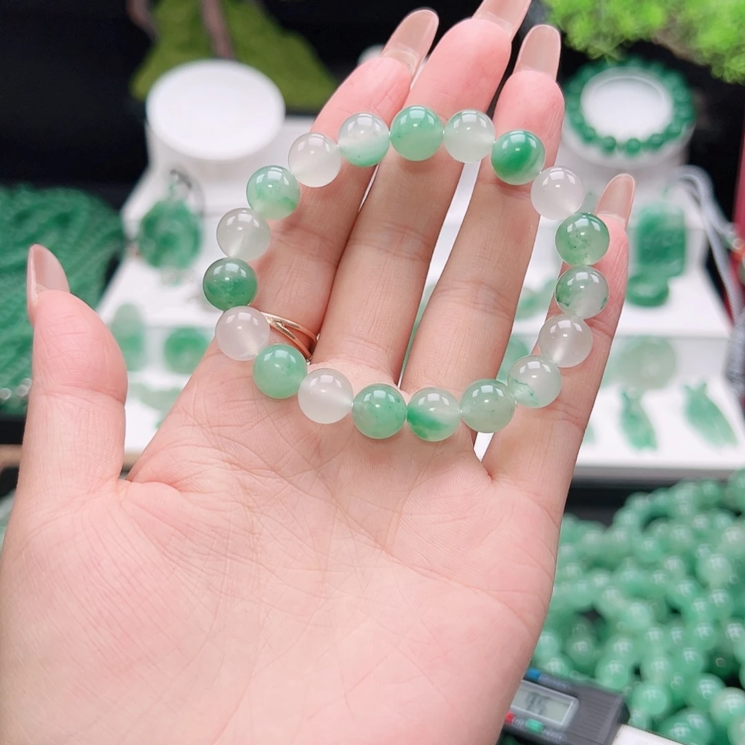 石英质玉（非洲翠）未镶嵌手链