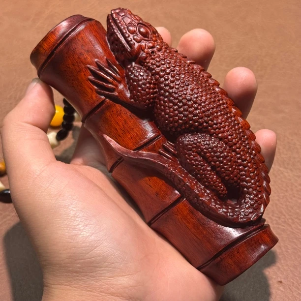 小叶紫檀大号蜥蜴手把件寓意吸金过亿家具摆件饰品