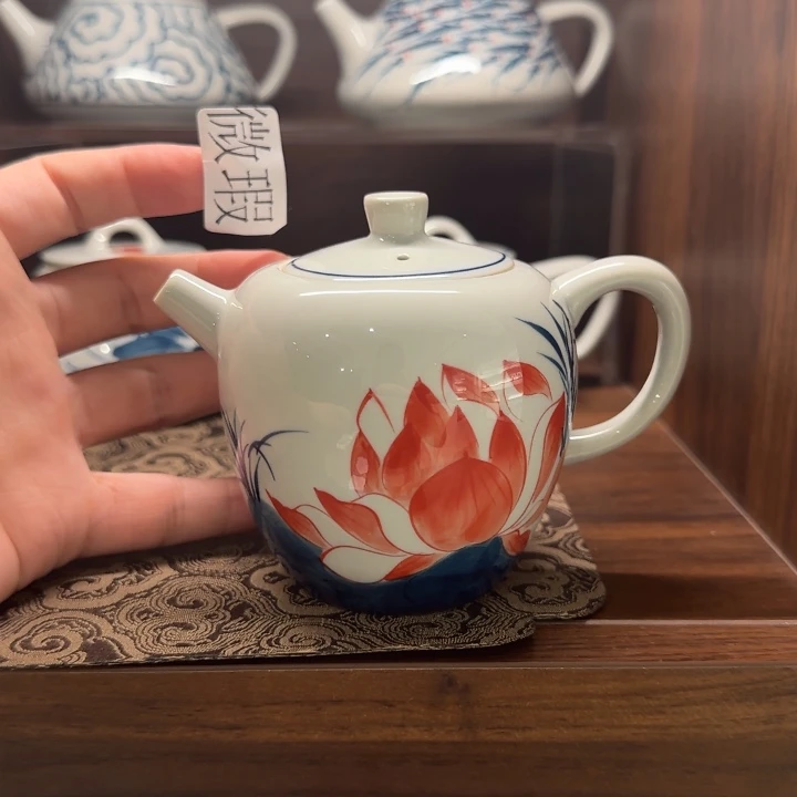 釉下手绘茶具微瑕