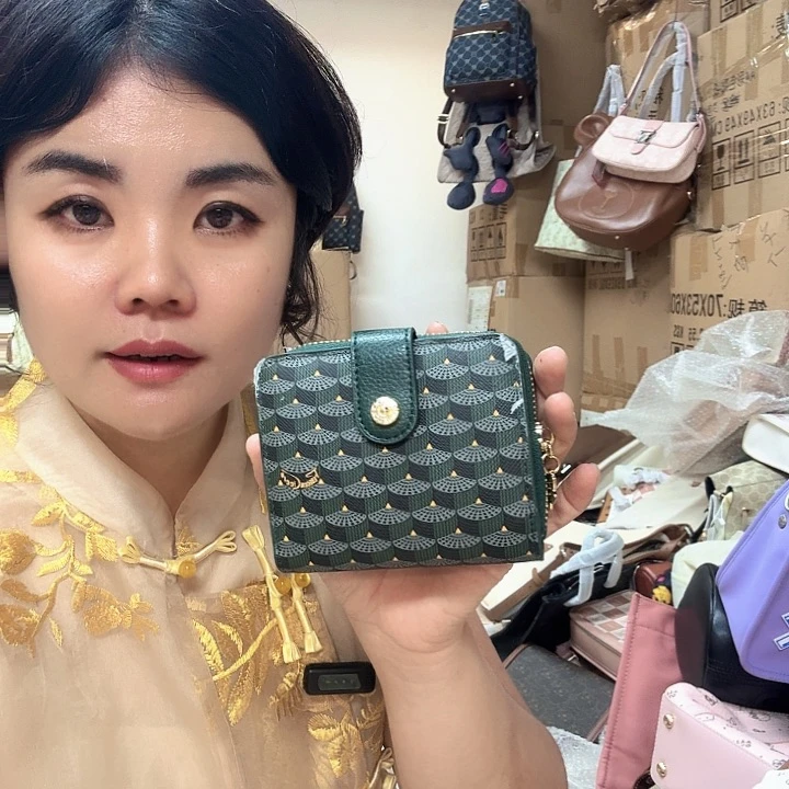 PVC徽章钱包包包包包包包