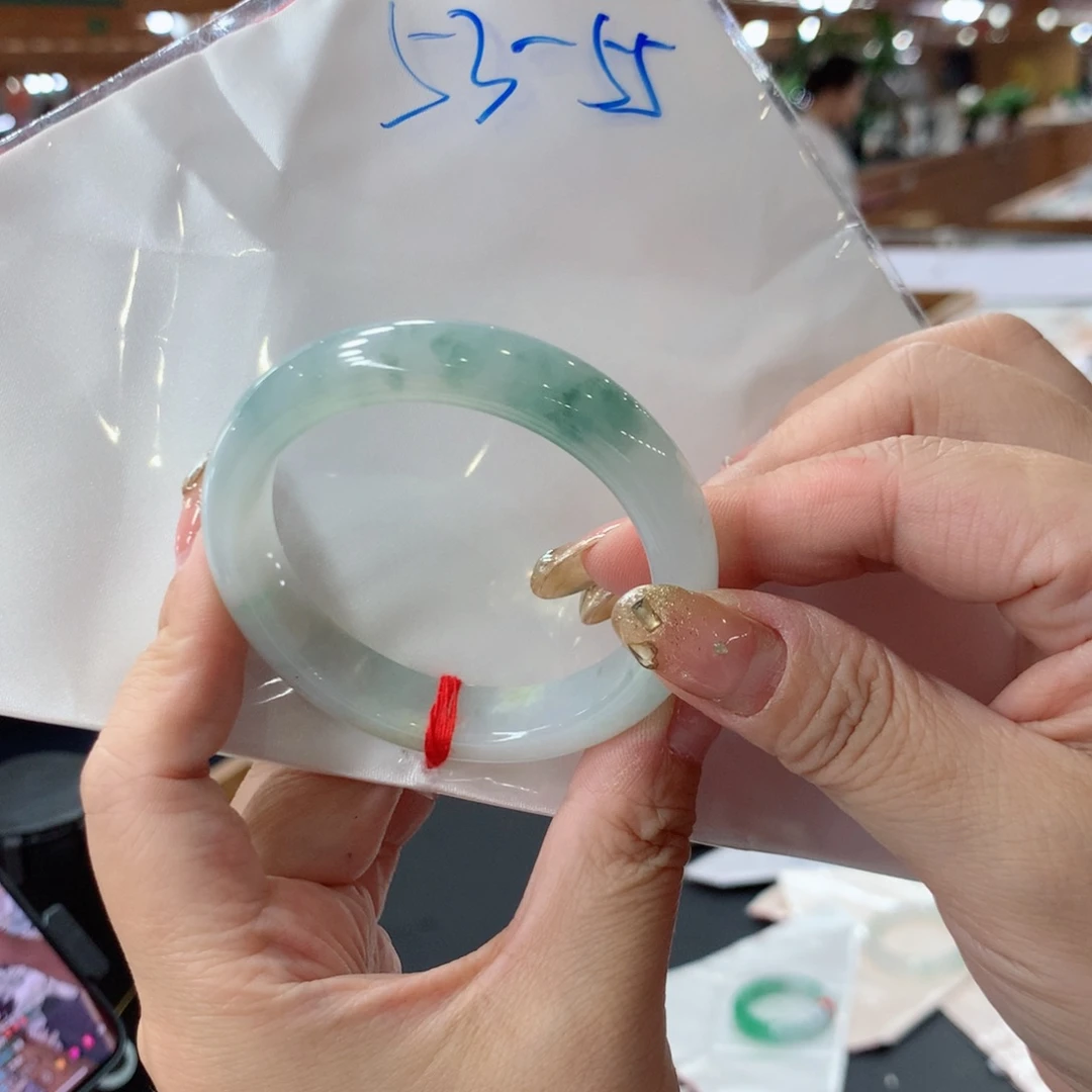 未镶嵌挂件翡翠买断