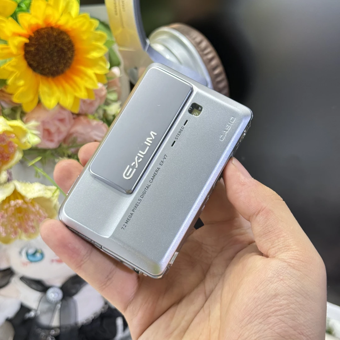 9新 Casio/卡西欧 卡西欧v7冷白皮柔焦滤镜多适合新手带配件