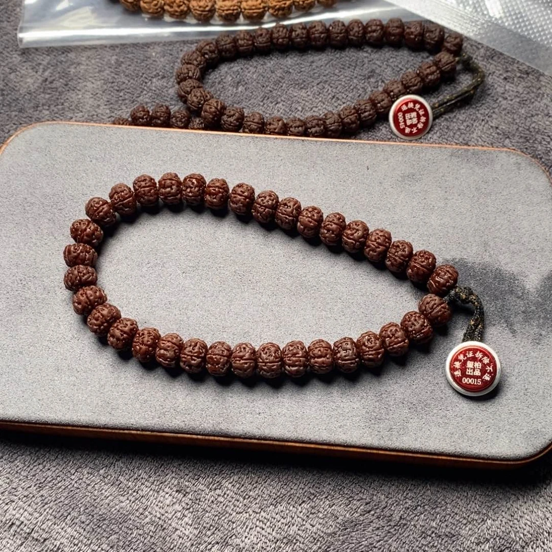 R***.吊坠金刚菩提老树王