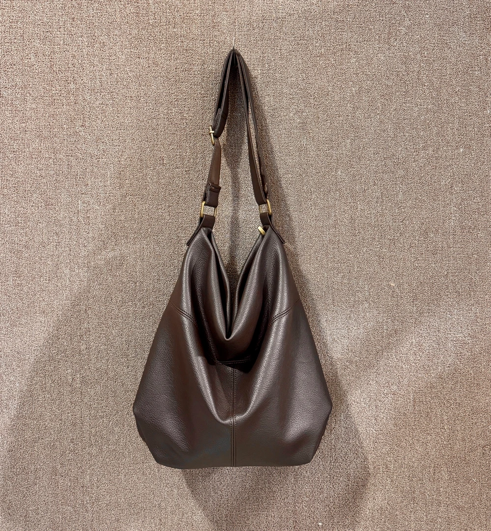 秋季新品 简约大气时尚牛皮女包软皮单肩包斜挎包大包大容量9005