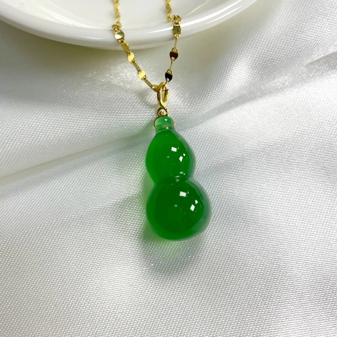 福利款！18k金绿玛瑙玉髓百搭葫芦万能扣绿吊坠挂坠毛衣坠 12×22mm