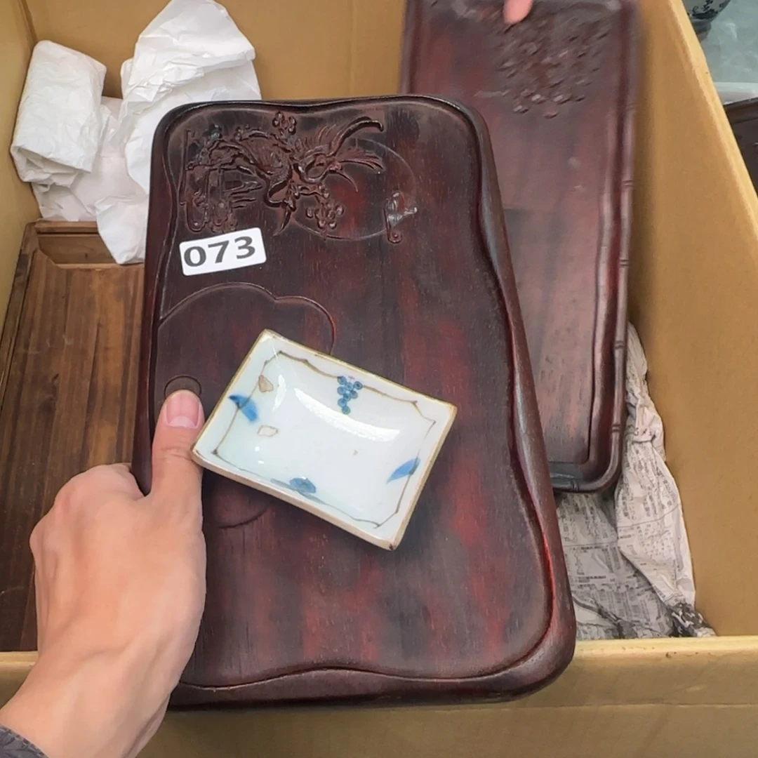陶瓷孤品单件车里拍的