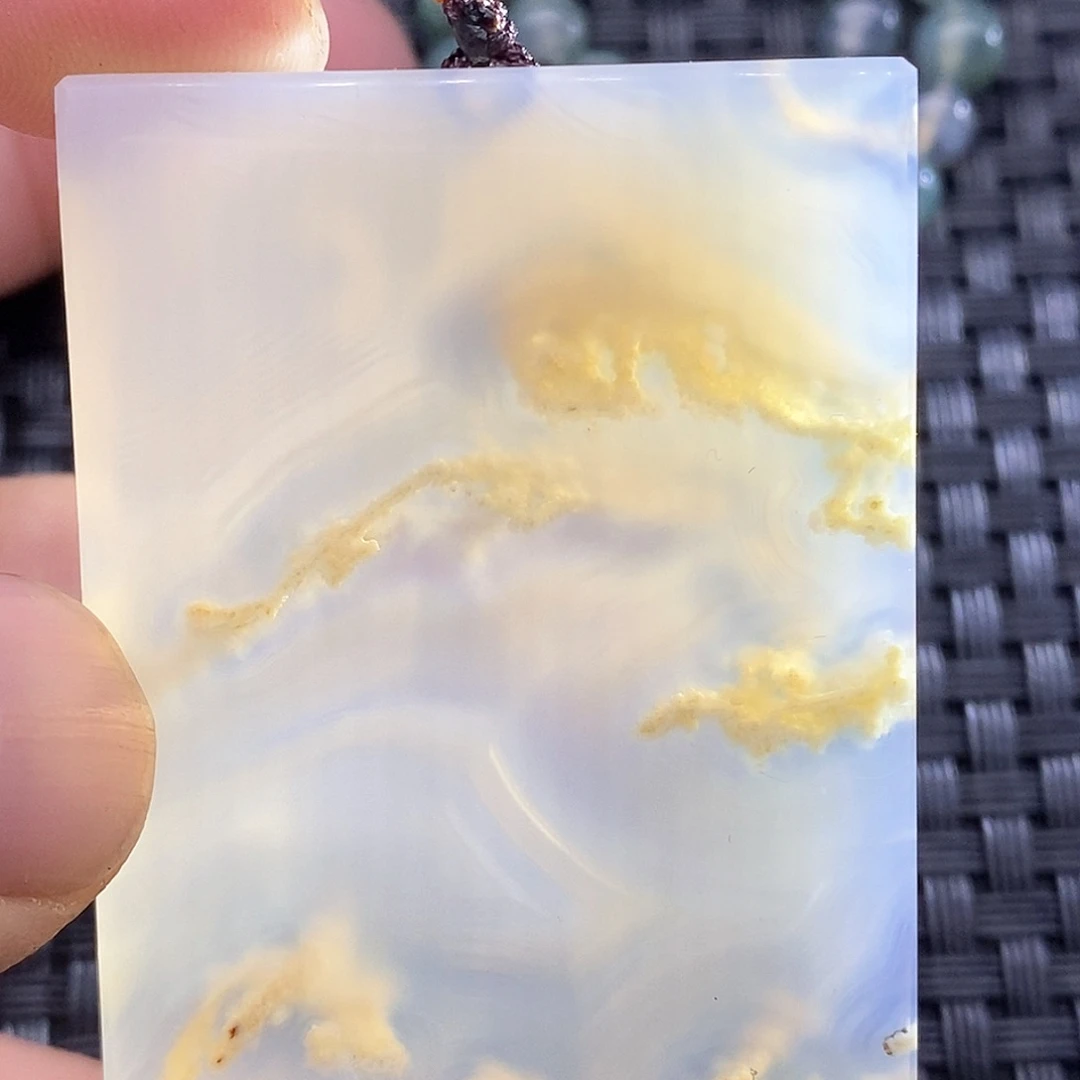 玛瑙/玉髓颈饰未镶嵌孙****?