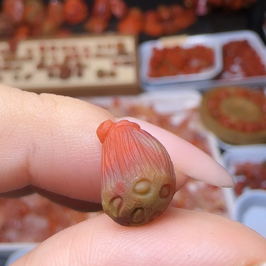 南红玛瑙未镶嵌颈饰