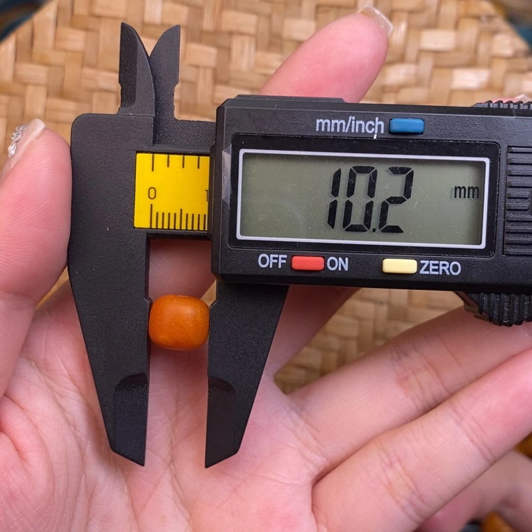 未镶嵌琥珀裸石奔****鸭蜜蜡T