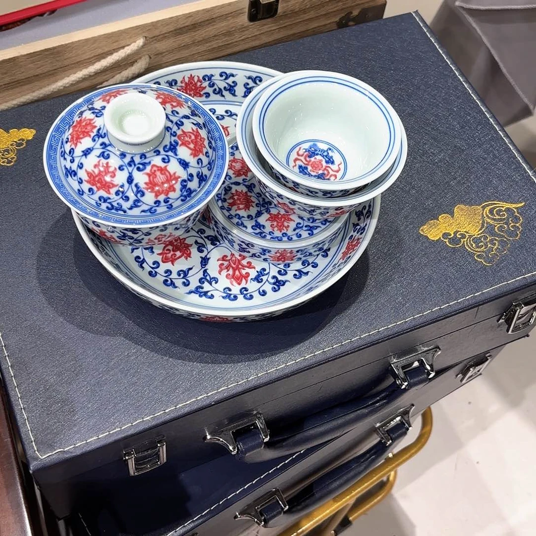 瓷片景德镇瓷器精品陈列