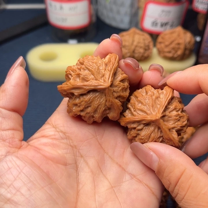 就***我文玩核桃吊坠39盘山三棱