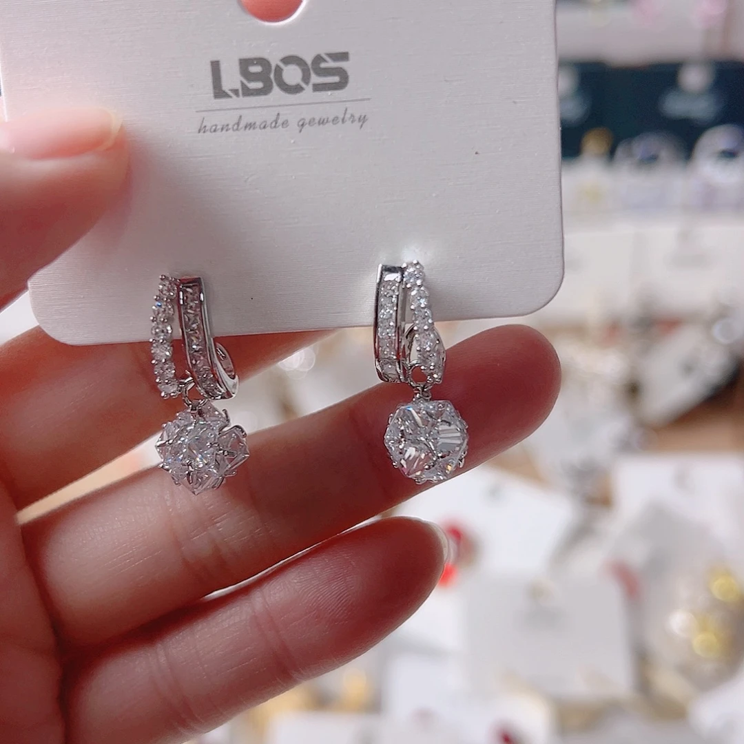 锆石纯铜合金耳环的