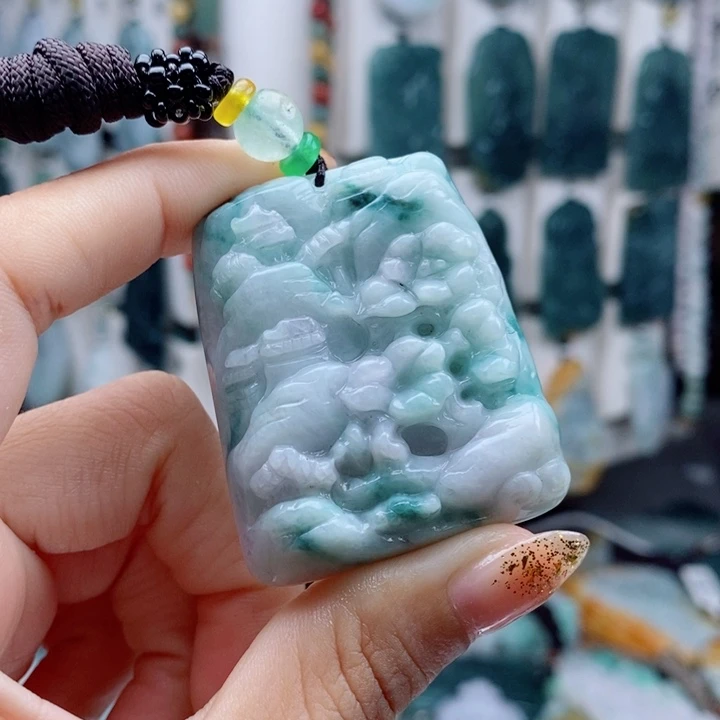 翡翠未镶嵌颈饰翡翠