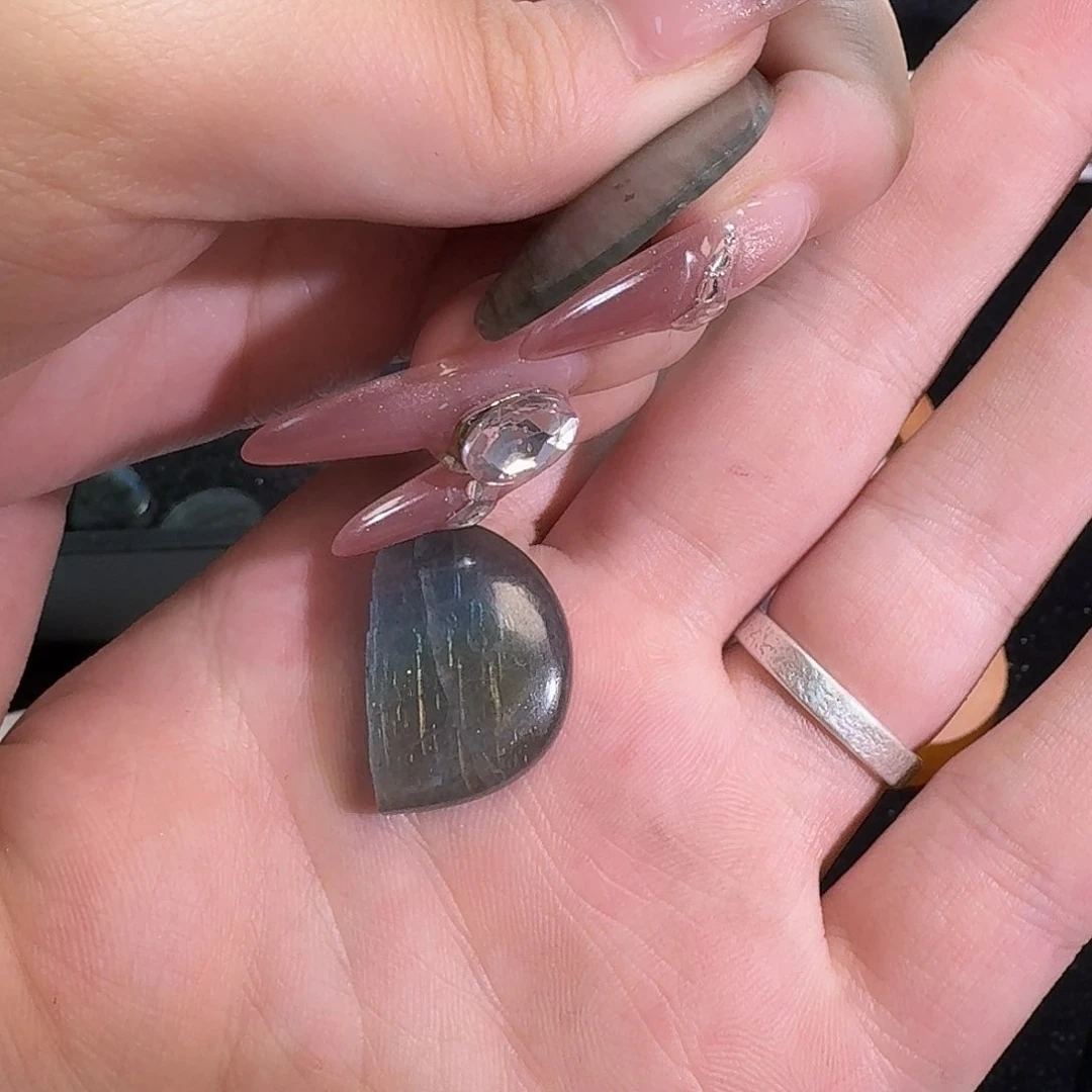 拉长石吊坠未镶嵌