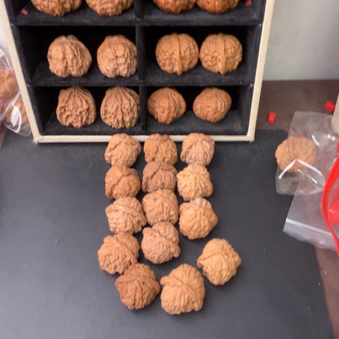 文玩核桃吊坠14个单只