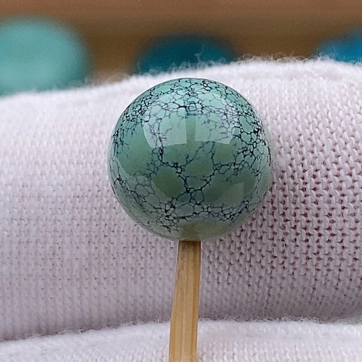 绿松石未镶嵌珠宝奇石10.6