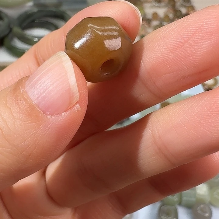 和田玉（糖玉）未镶嵌颈饰34