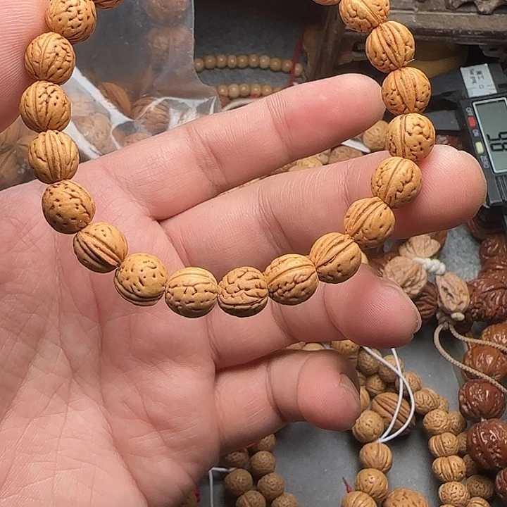 西***心3号野生桃核金豆一条