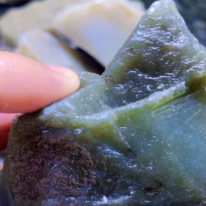 和田玉未镶嵌珠宝半成品