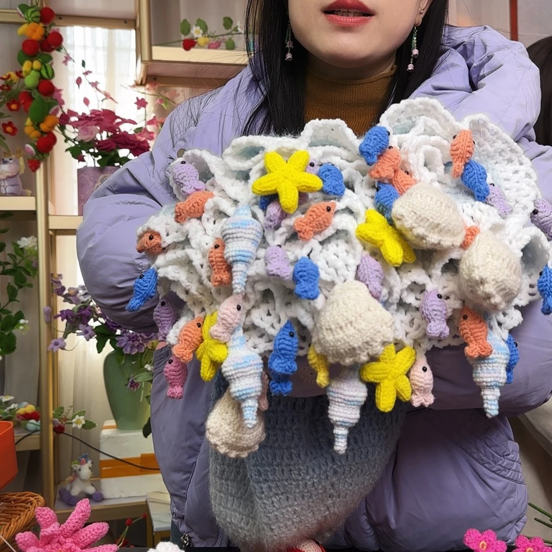 手工钩织设计花束