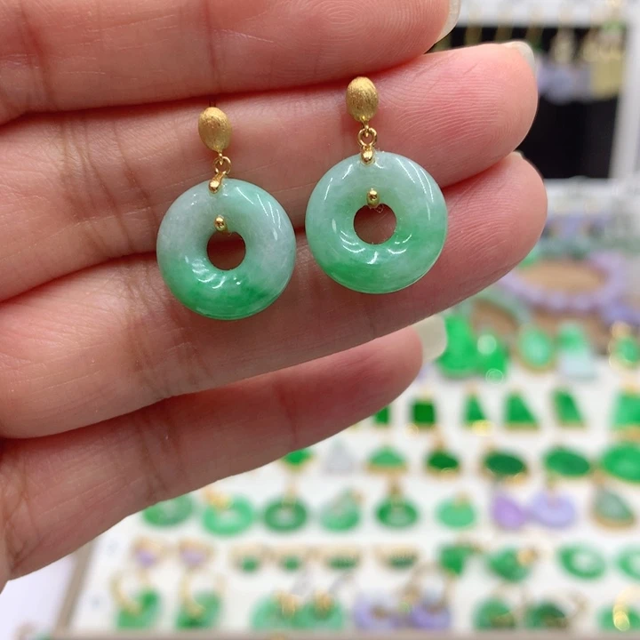 翡翠18K金镶嵌耳饰