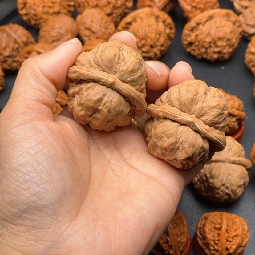 【闪购商品】文玩核桃把件七*核桃