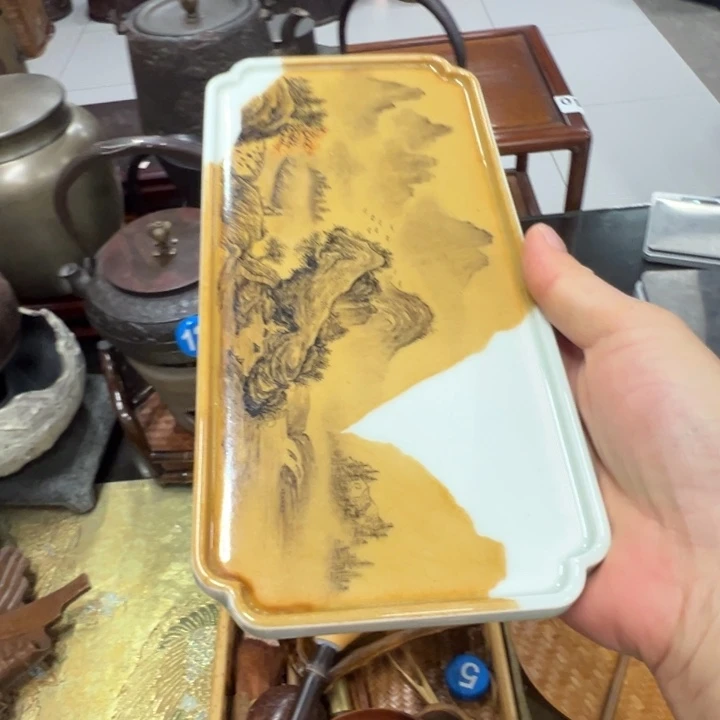 行***生日我不喜欢这样一天两