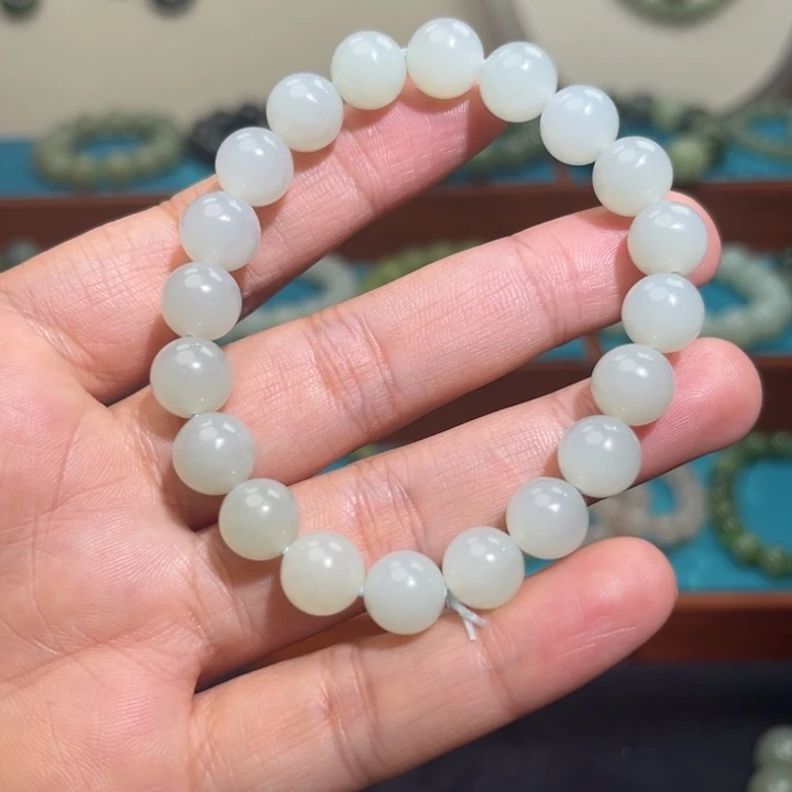 和田玉未镶嵌手链卡10