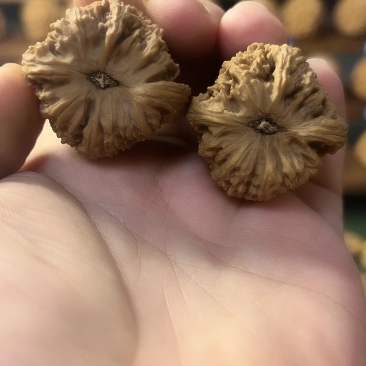 吊坠文玩核桃南疆石