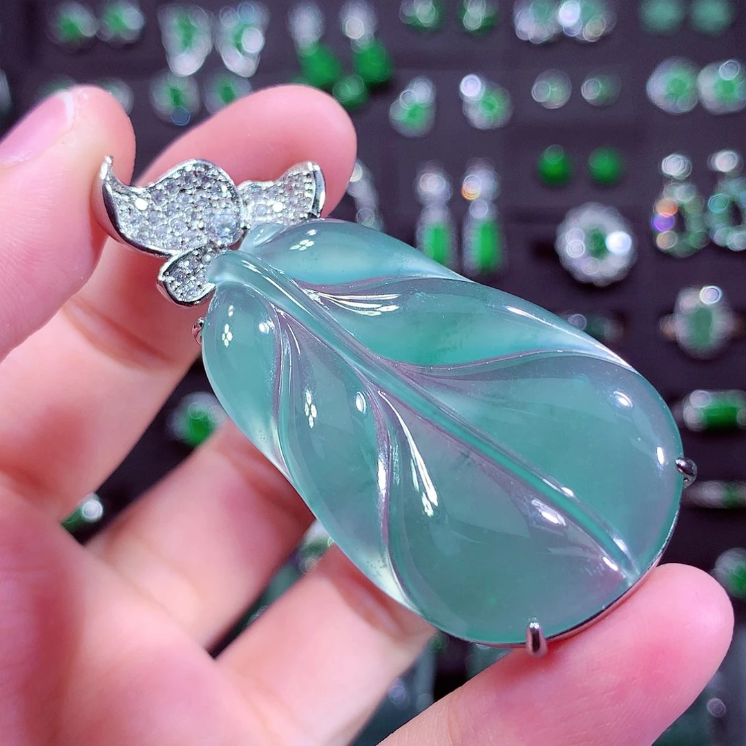 颈饰未镶嵌翡翠天然