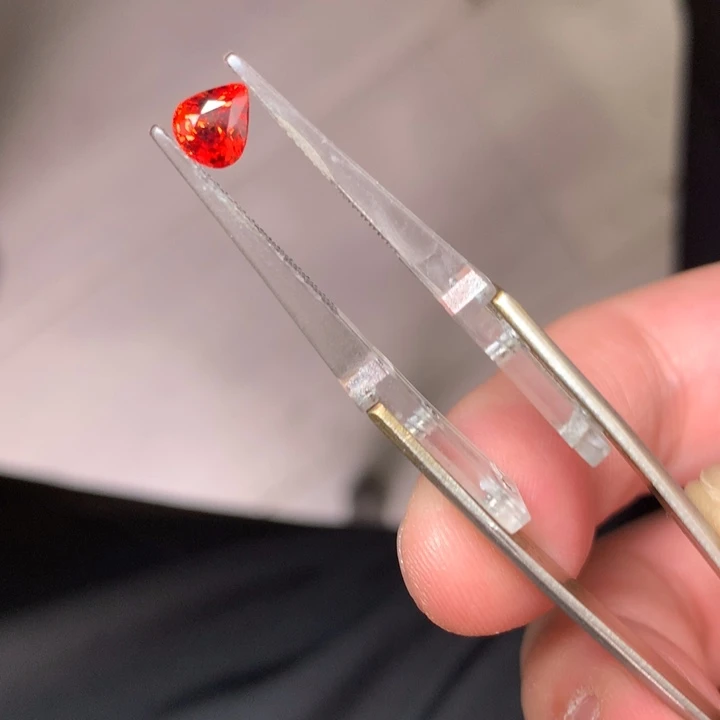 蓝宝石裸石未镶嵌