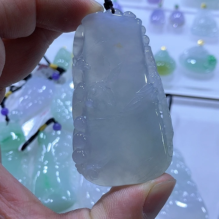 翡翠颈饰未镶嵌天然翡翠A货吊坠