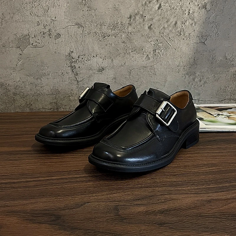 高端时尚舒适胎牛皮复古手工单鞋女春英伦风皮带扣方头粗跟小皮鞋