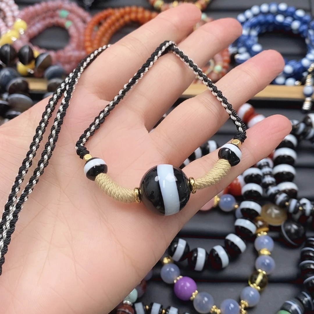 玛瑙/玉髓玛瑙项链未镶嵌