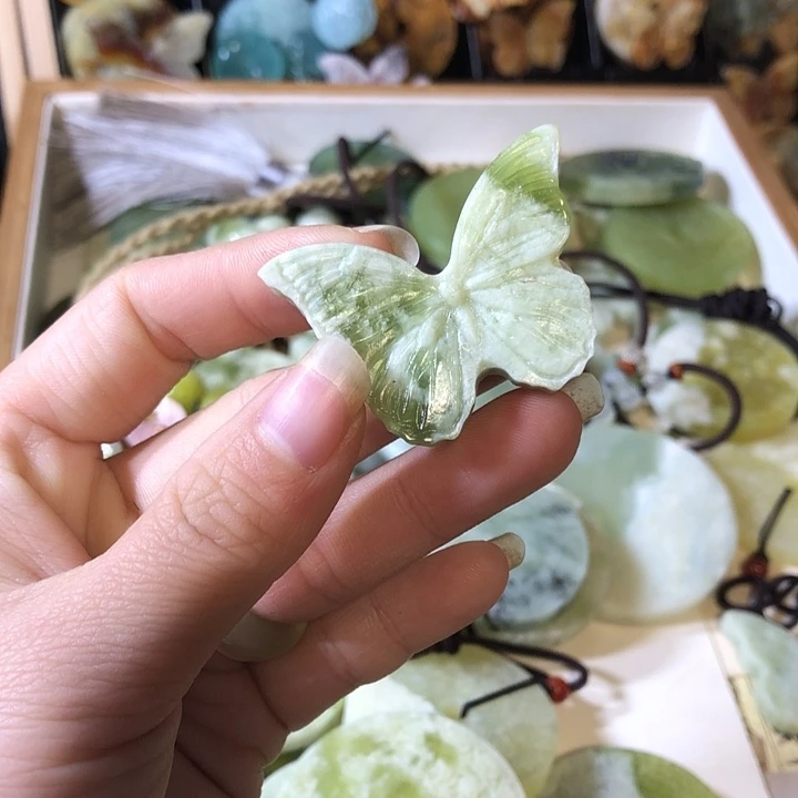 岫玉未镶嵌岫玉挂件