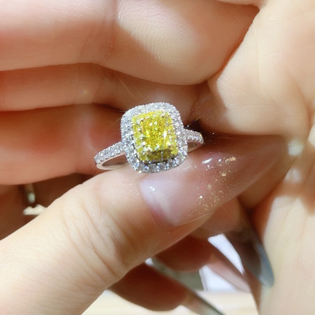 18K金镶嵌实验室培育钻石0.51CT，VS，15