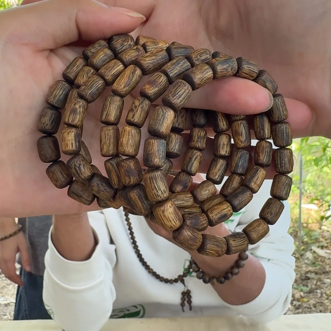 沉香沉香碎屑绿奇楠沉香单圈约0.7多样性发一条