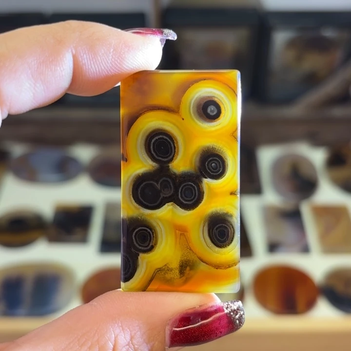 玛瑙/玉髓颈饰未镶嵌