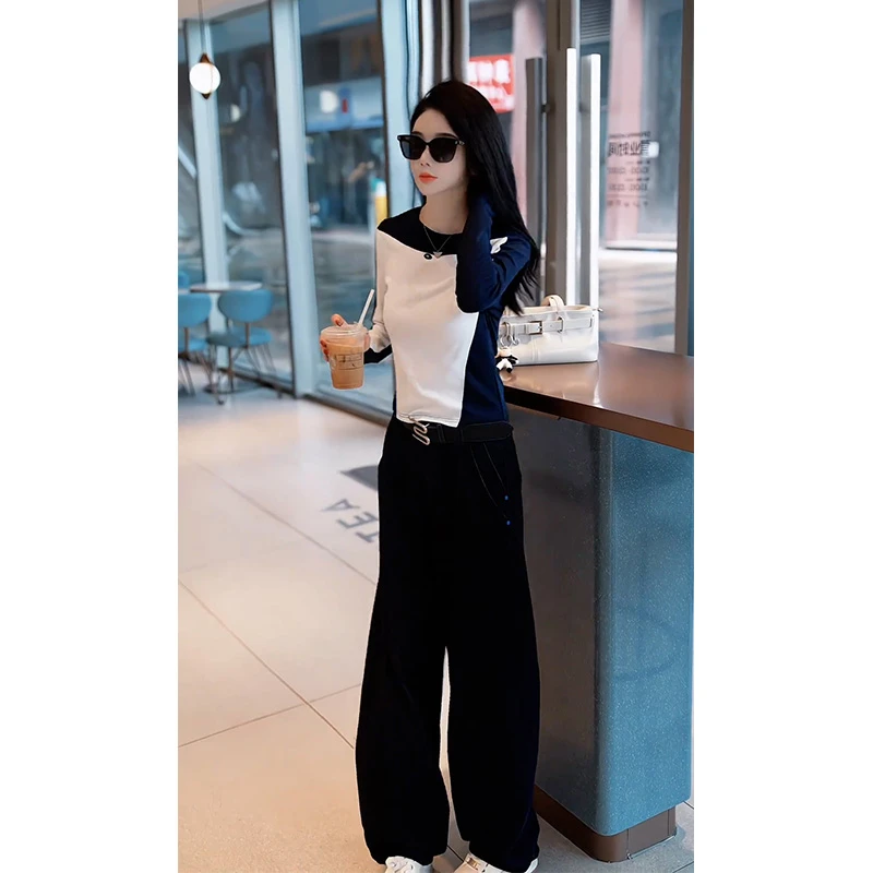 早秋时尚显瘦气质高级感网红炸街拼色上衣高腰牛仔裤休闲两件套