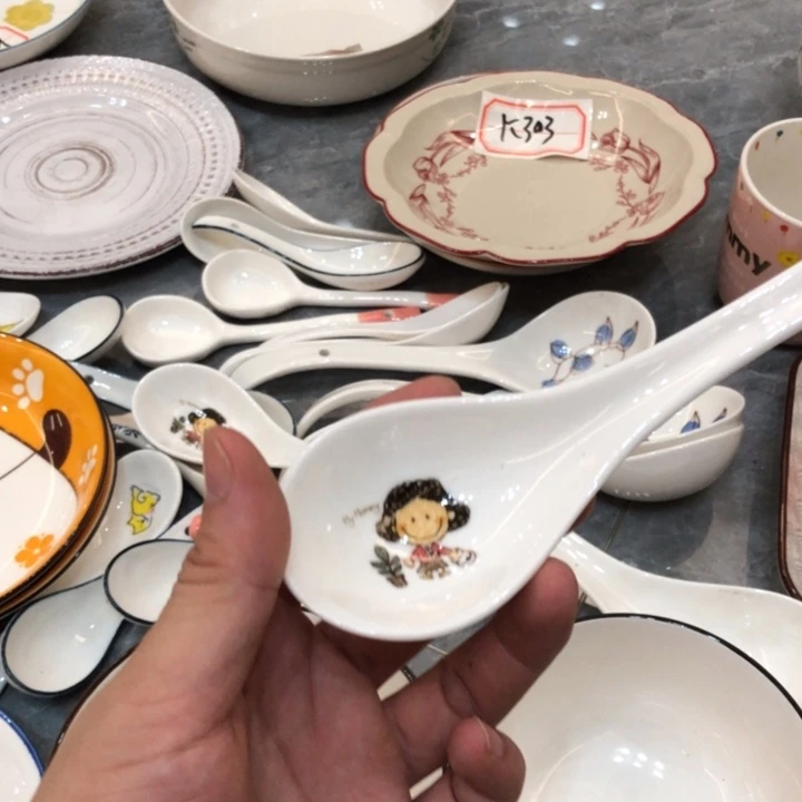 遇****陶瓷微瑕盘碗碟介意勿拍