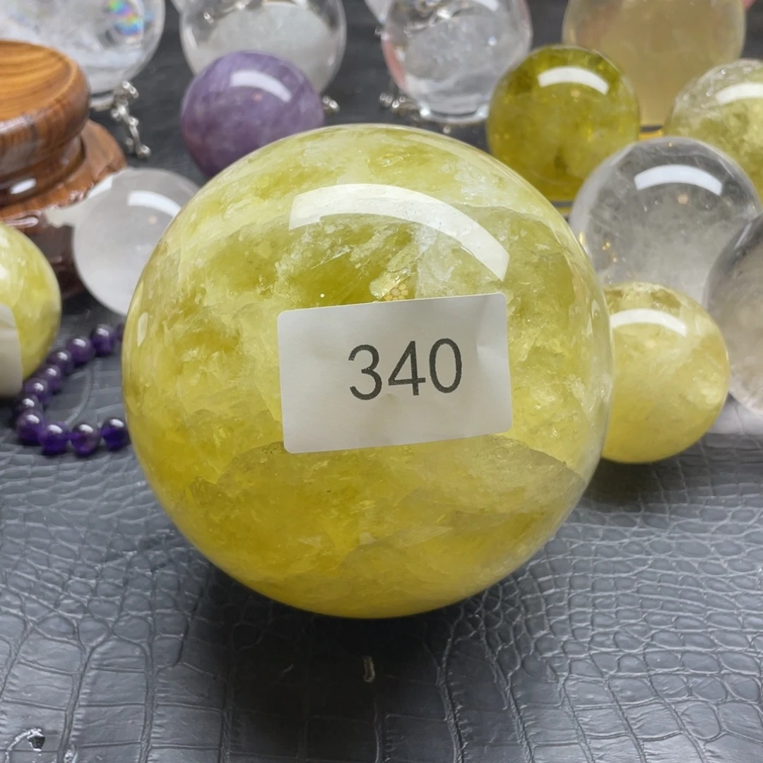 K***子水晶摆件未镶嵌340 12.8CM