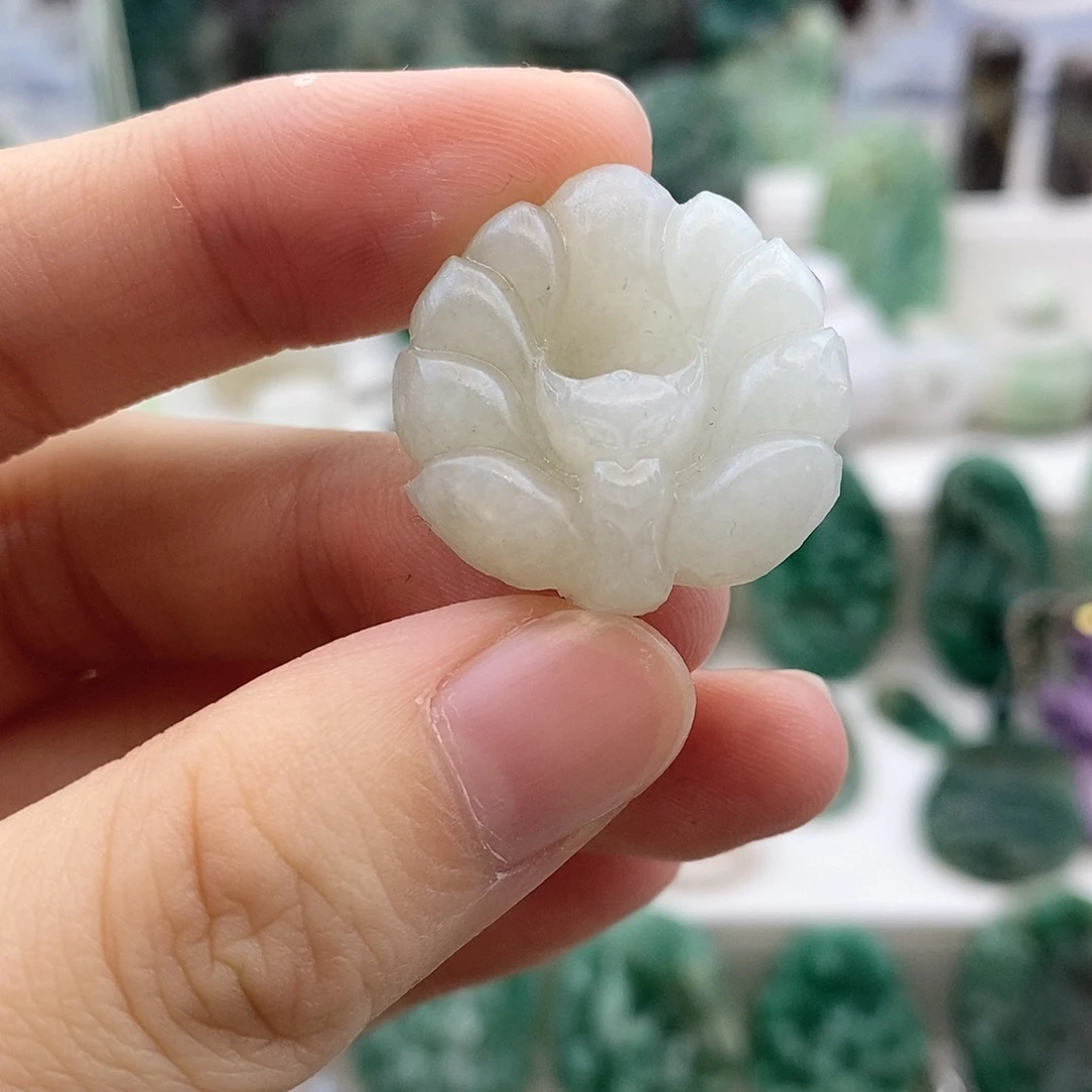 独山玉未镶嵌颈饰