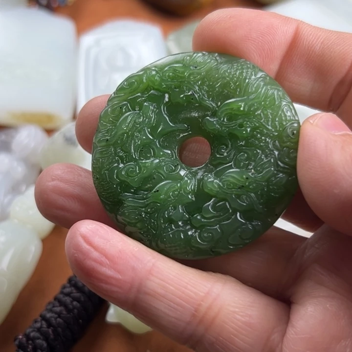 未镶嵌和田玉挂件