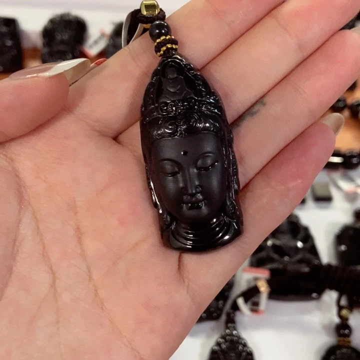 六***号翡翠未镶嵌颈饰翡翠