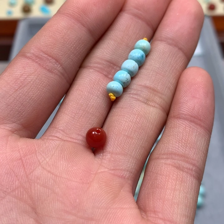 南红玛瑙配饰未镶嵌