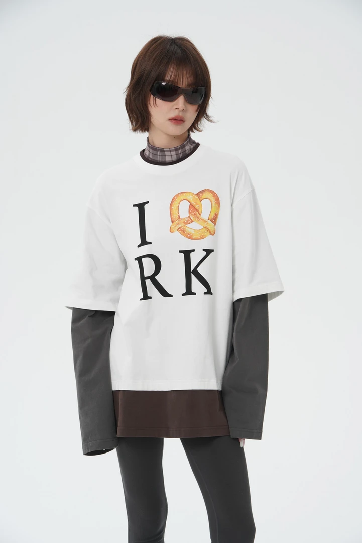 RIMK 25SS春夏新品 碱水包印花磨毛假三件圆领套头T恤015